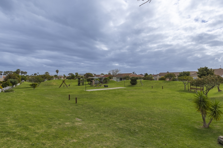 1 Bedroom Property for Sale in Dobson Western Cape